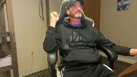 AhShucks online show from 04/01/26, 03:18