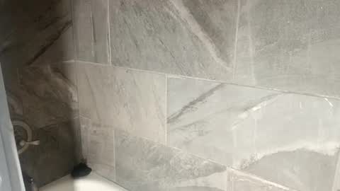 Snapshot of ahappyhippie chatting on 12/21/24, 11:01 ahappyhippie online show from 12/21/24, 11:01