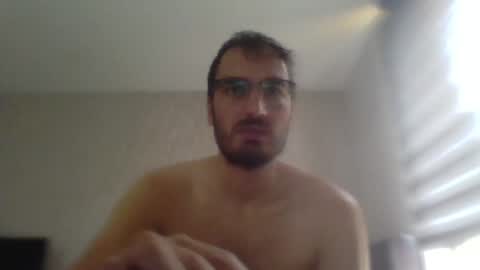 Snapshot of ahbehbi12 chatting on 10/19/25, 07:31 ahbehbi12 online show from 10/19/25, 07:31