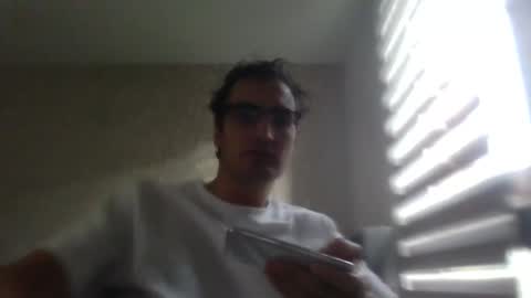 Snapshot of ahbehbi12 chatting on 10/31/25, 02:40 ahbehbi12 online show from 10/31/25, 02:40