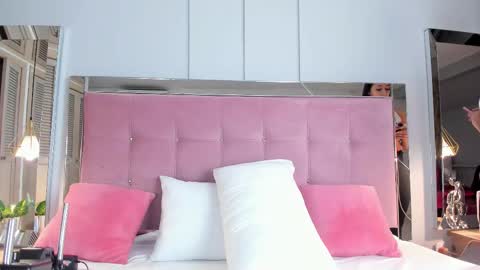 AHINOA online show from 12/18/25, 08:15