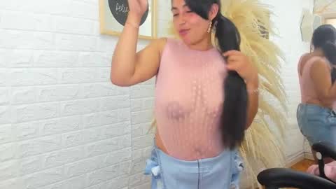 Snapshot of ahisha09 chatting on 01/05/25, 07:07 Ahisha online show from 01/05/25, 07:07