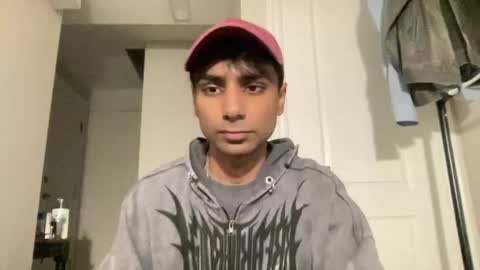 Snapshot of ahmedkhan632131 chatting on 05/08/26, 12:49 Dylan online show from 05/08/26, 12:49