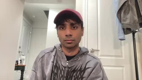 Snapshot of ahmedkhan632131 chatting on 05/09/26, 03:12 Dylan online show from 05/09/26, 03:12
