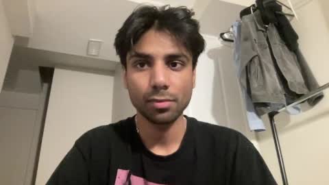 Snapshot of ahmedkhan632131 chatting on 05/17/26, 07:28 Dylan online show from 05/17/26, 07:28