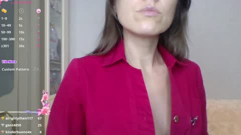 Snapshot of ahtena chatting on 01/29/25, 05:35 Ahtena online show from 01/29/25, 05:35