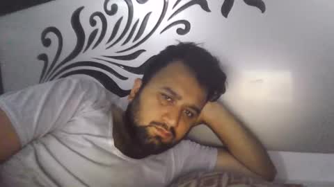 ahtisham118 online show from 11/02/25, 10:28