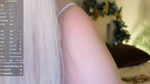 Snapshot of ai_kiyoko chatting on 12/08/24, 01:14 Lexi online show from 12/08/24, 01:14