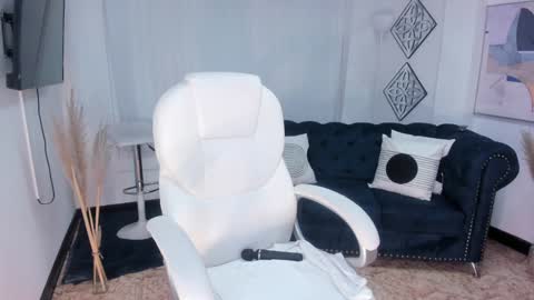 AIDA ADAMS online show from 02/01/25, 11:06