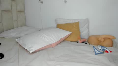 karoline  online show from 12/21/24, 10:51