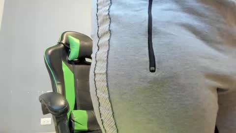 karoline  online show from 02/15/25, 12:22