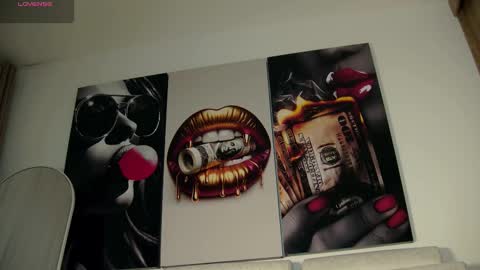 Aida  online show from 09/18/25, 10:17