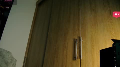 Aida  online show from 10/10/25, 10:14