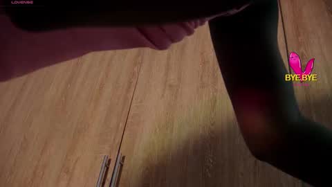 Aida  online show from 12/15/25, 11:03