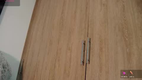 Aida  online show from 12/16/25, 11:37