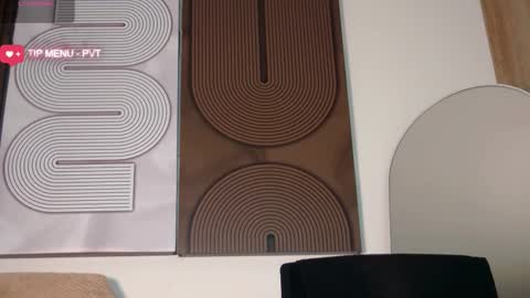 Snapshot of aidaadams chatting on 02/04/26, 11:27 Aida online show from 02/04/26, 11:27