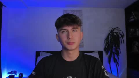 Snapshot of aidan_hale chatting on 01/28/25, 01:50 A H online show from 01/28/25, 01:50