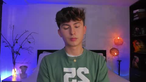 Snapshot of aidan_hale chatting on 02/20/25, 10:26 A H online show from 02/20/25, 10:26