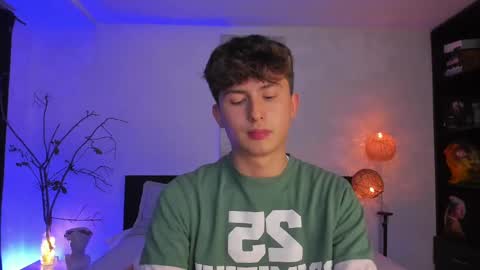 Snapshot of aidan_hale chatting on 02/21/25, 01:33 A H online show from 02/21/25, 01:33