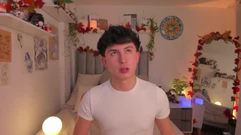 Snapshot of aidan_hale chatting on 10/17/25, 02:48 A H online show from 10/17/25, 02:48