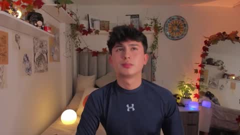 Snapshot of aidan_hale chatting on 11/11/25, 12:54 A H online show from 11/11/25, 12:54