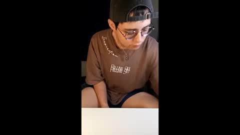 Snapshot of aiden_dwayne chatting on 02/03/26, 01:04 Aiden online show from 02/03/26, 01:04