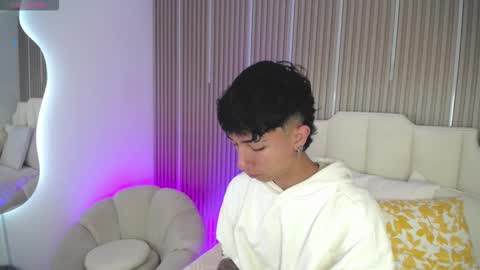 Snapshot of aiden_rivers_ chatting on 02/26/26, 12:26 Aiden online show from 02/26/26, 12:26