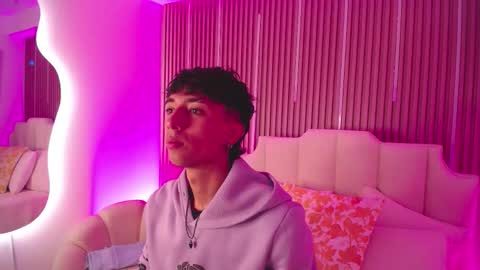 Snapshot of aiden_rivers_ chatting on 03/02/26, 12:45 Aiden online show from 03/02/26, 12:45