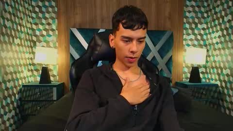 aiden_royce online show from 11/06/25, 05:52