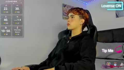 Aiden  online show from 09/22/25, 12:07