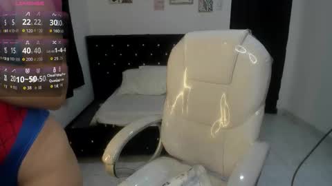 Ailyn online show from 10/28/25, 09:57