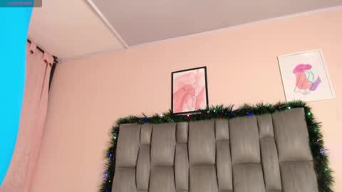 Ailyn online show from 12/15/25, 11:20