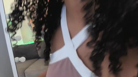 Alisson online show from 11/12/25, 07:46