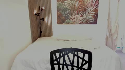 Snapshot of ailann_ chatting on 05/25/26, 07:53 Alisson online show from 05/25/26, 07:53