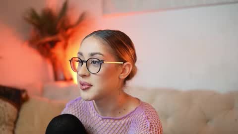  Aileen  online show from 12/20/25, 09:22