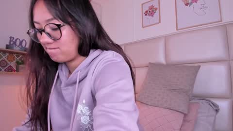 Aily Yozuko online show from 12/06/24, 10:05