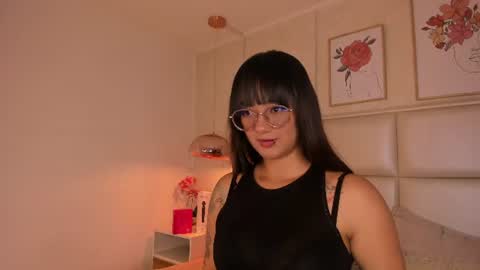 Aily Yozuko online show from 06/18/26, 02:34