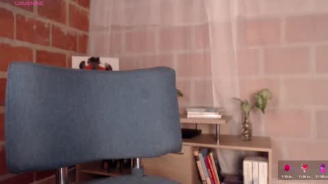 Snapshot of ailyn_ chatting on 09/16/25, 05:08 ailyn_ online show from 09/16/25, 05:08