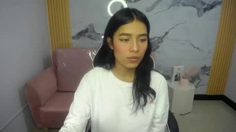 Snapshot of ailyn_ch1 chatting on 06/08/26, 12:38 ailyn_ch1 online show from 06/08/26, 12:38