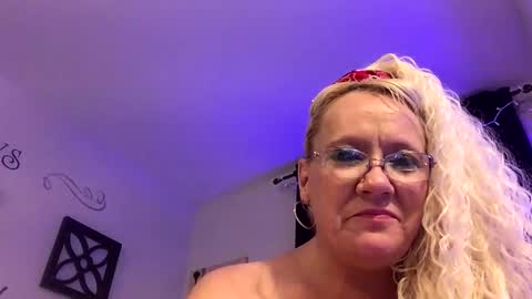 Snapshot of aim2pleaze2024 chatting on 01/01/25, 11:38 Aimhigher online show from 01/01/25, 11:38