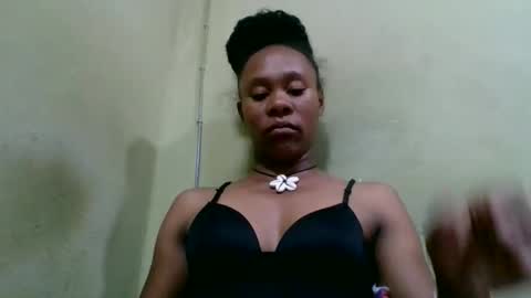 aimee982179 online show from 04/19/26, 06:10