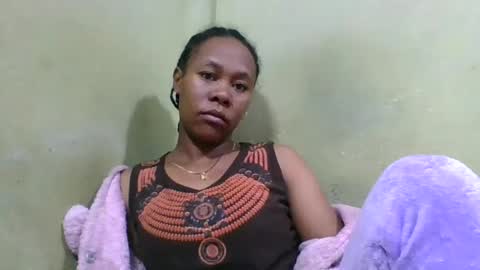 Snapshot of aimee982179 chatting on 06/13/26, 02:42 aimee982179 online show from 06/13/26, 02:42