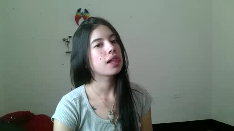 Snapshot of aine_ileana chatting on 05/02/26, 06:57 J online show from 05/02/26, 06:57