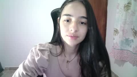 Snapshot of aineangeel chatting on 03/11/25, 03:16 AINE online show from 03/11/25, 03:16