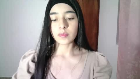 Snapshot of aineangeel chatting on 09/25/25, 12:36 AINE online show from 09/25/25, 12:36