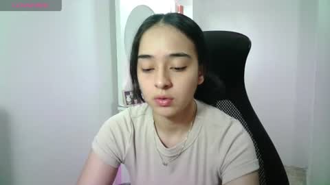 Snapshot of aineangeel chatting on 07/12/26, 12:34 AINE online show from 07/12/26, 12:34