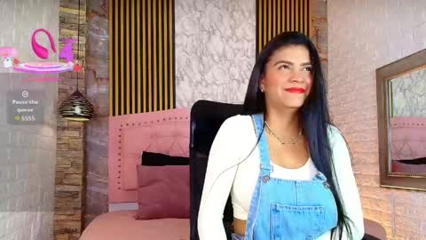 Snapshot of aisha__cambell chatting on 05/09/26, 10:31 aisha__cambell online show from 05/09/26, 10:31