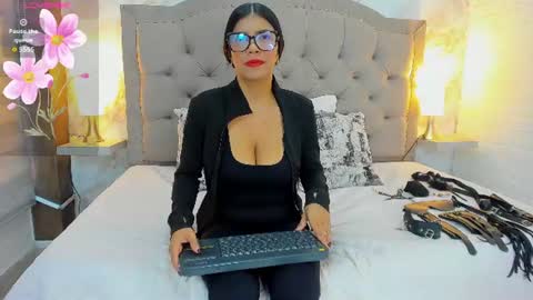 Snapshot of aisha__cambell chatting on 07/14/26, 12:00 aisha__cambell online show from 07/14/26, 12:00