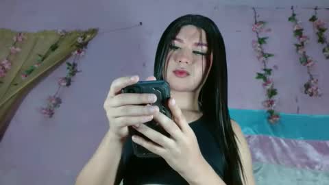 Snapshot of aisha_atenea chatting on 05/18/26, 06:30 Jess online show from 05/18/26, 06:30
