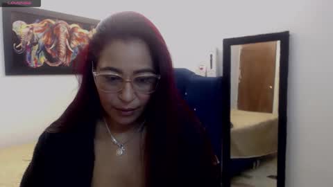 aisha_french online show from 01/14/26, 03:28